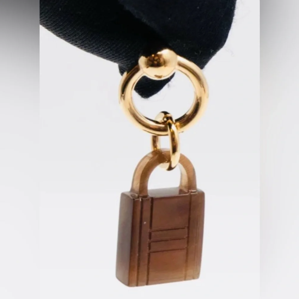 Hermès Authentic Amulet Maroquinier Kelly Cadena Earrings Brown Golden New W Box - Picture 15 of 16